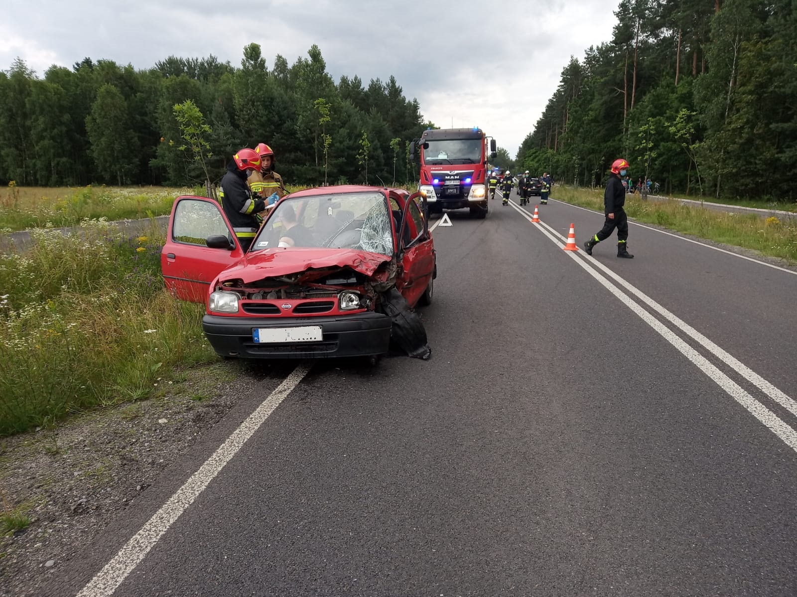 17_07_2020_Wypadek_samochodow_osobowych_Sobawiny_DW_726_1