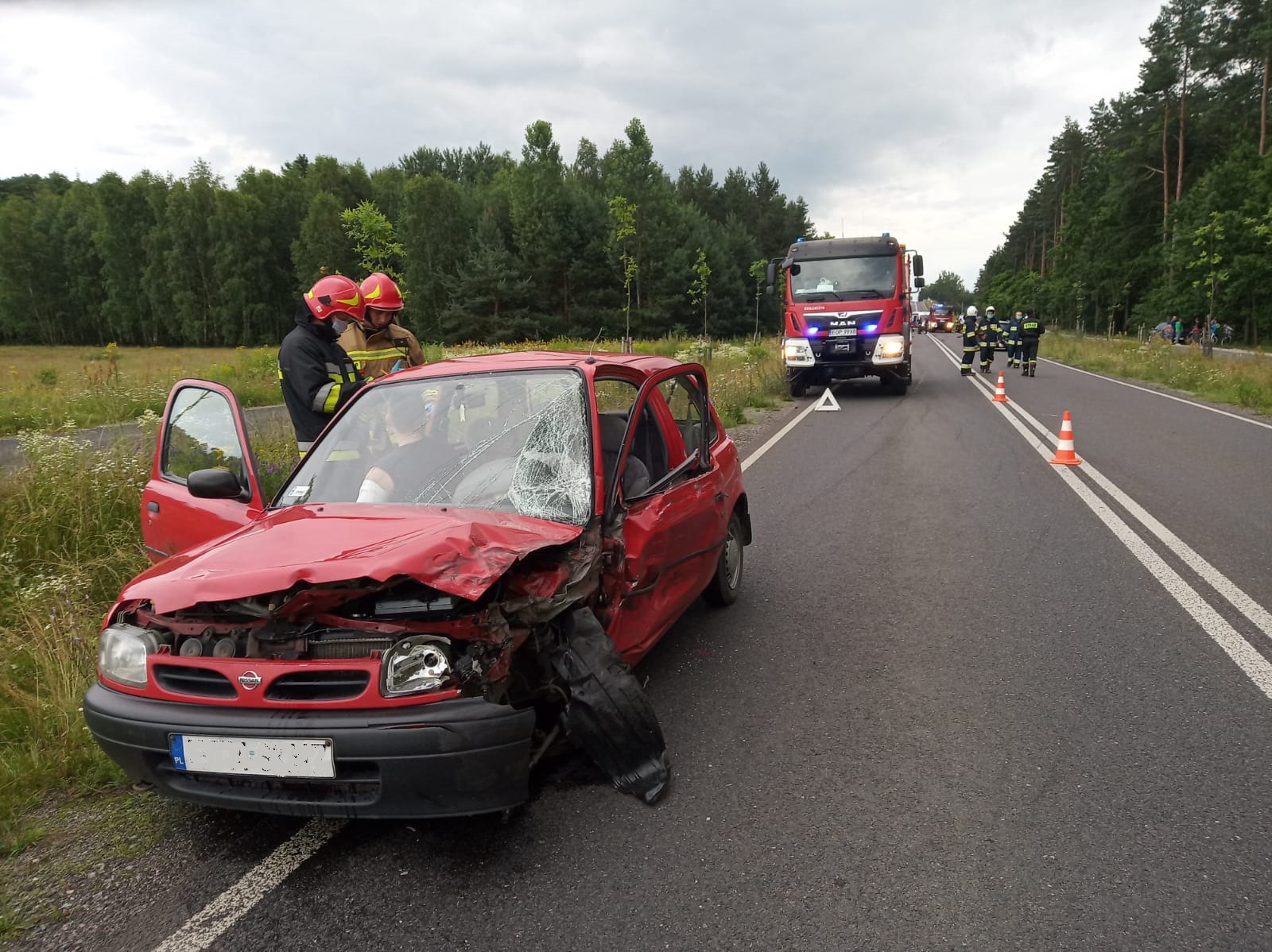 17_07_2020_Wypadek_samochodow_osobowych_Sobawiny_DW_726_4